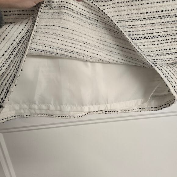 NEW NWT Calvin Klein White & Black Tweed Pencil Skirt Faux Leather Trim | Size 8 - Picture 6 of 10